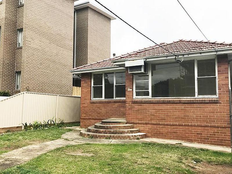 92 Merrylands Road, Merrylands