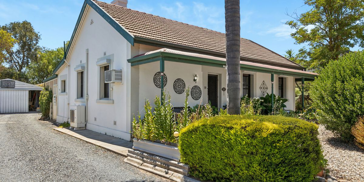 Charming with nothing left to do