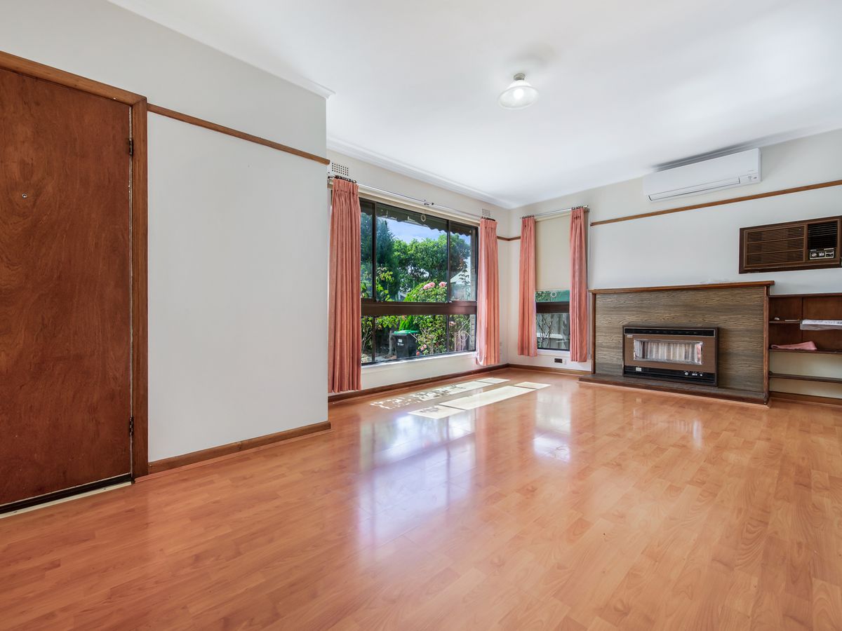 12 Curtin Crescent, Dandenong North