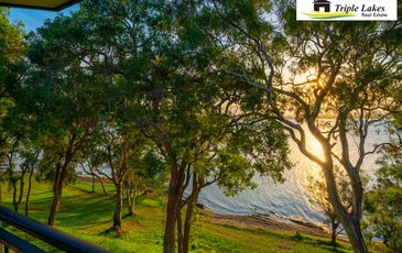 10 Omaru Place, Summerland Point