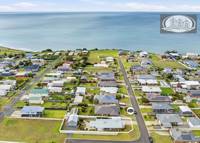 18 Atlantis Avenue, Portland