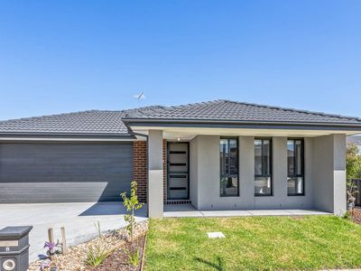 8 Bankston Road, Werribee