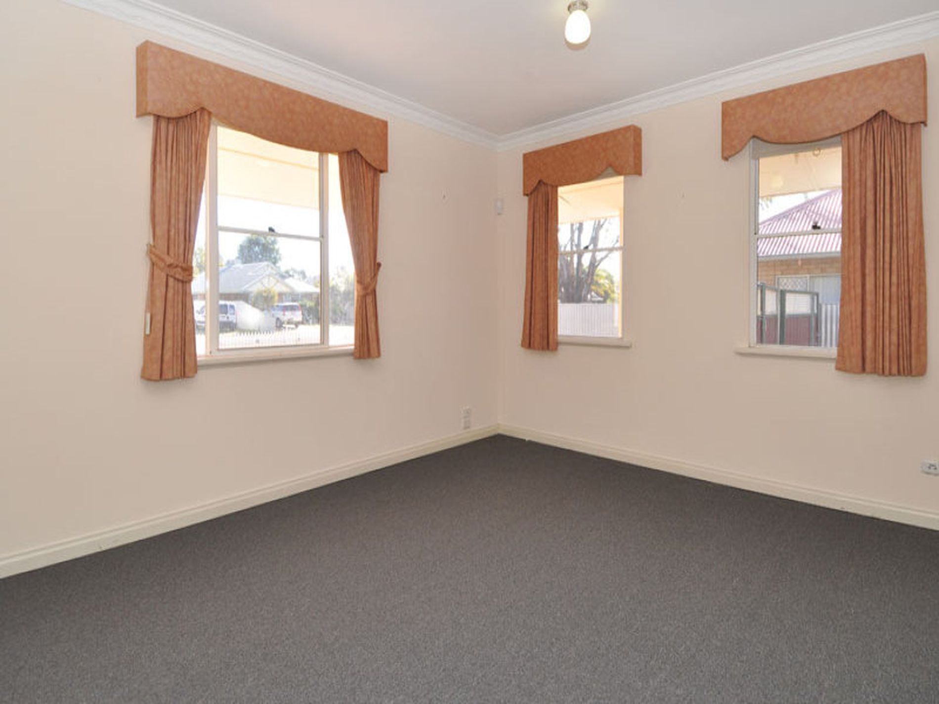 12 Rainsford Loop, Boulder