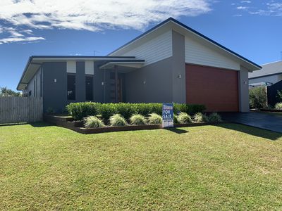 35 LAVENDER CRESCENT, Atherton