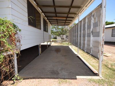 22 Miner Road, Longreach