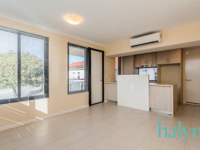 2 / 287 Walcott Street, North Perth