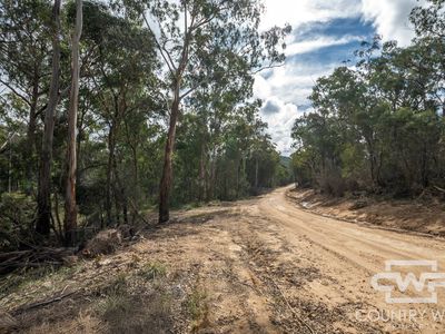 10 Tablelands Road, Red Range