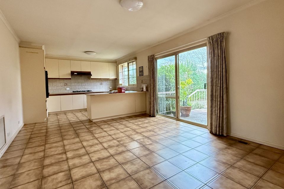 10 Bennett Street, Deepdene