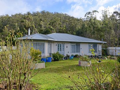 96 Lowes Road, Garden Island Creek