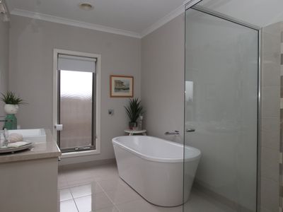 89 Gateway Road, Warrnambool