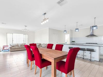 28 Southport Dr, Baldivis