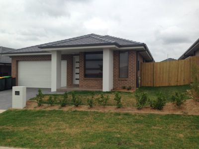 9 Ekins Place, Oran Park