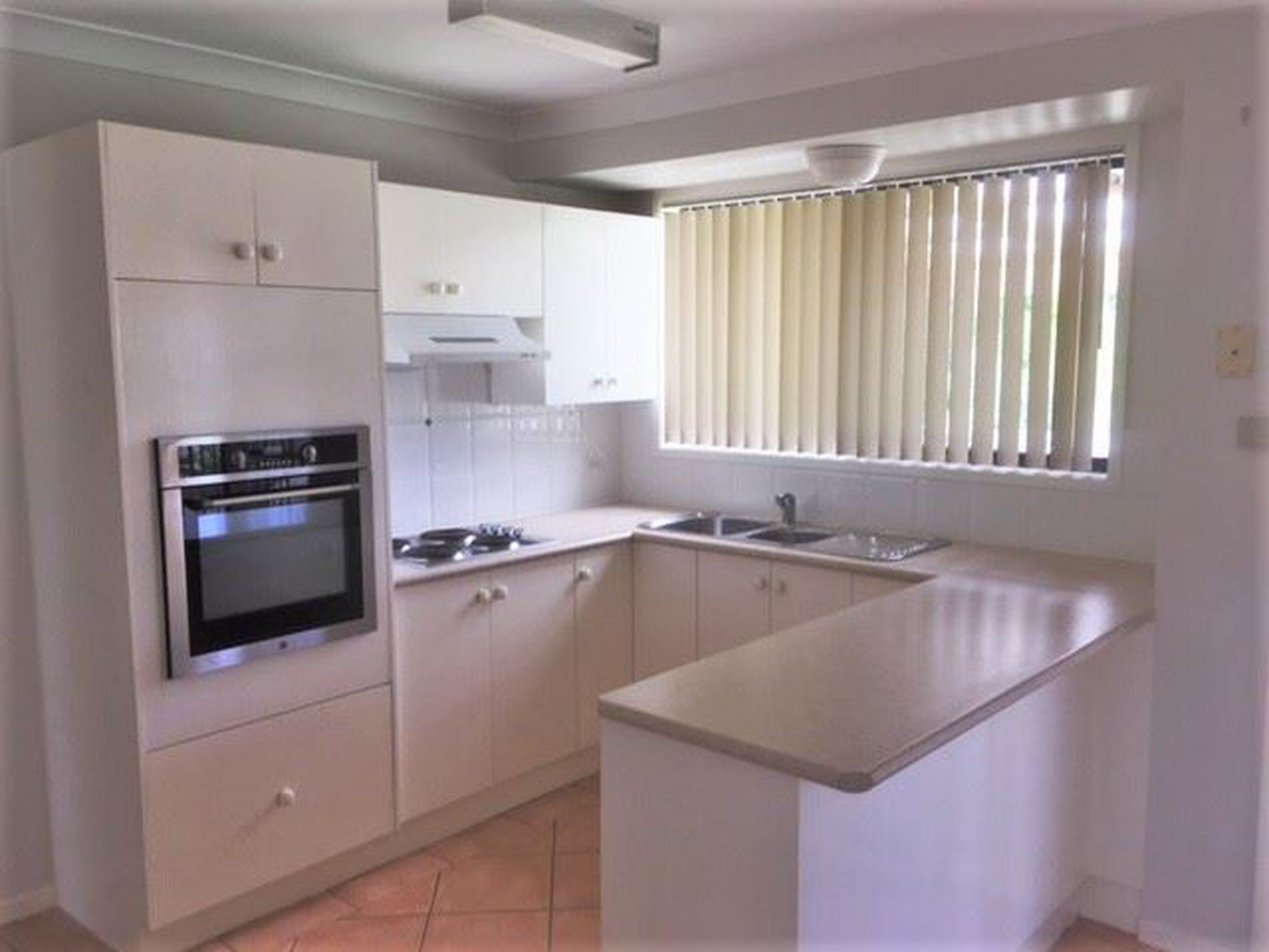 24 Kalang Ave, Ulladulla