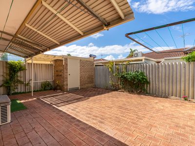 8 / 9 Merope Close, Rockingham