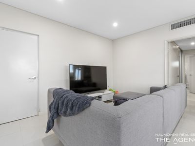 5 / 17 Stroughton Road, Westminster