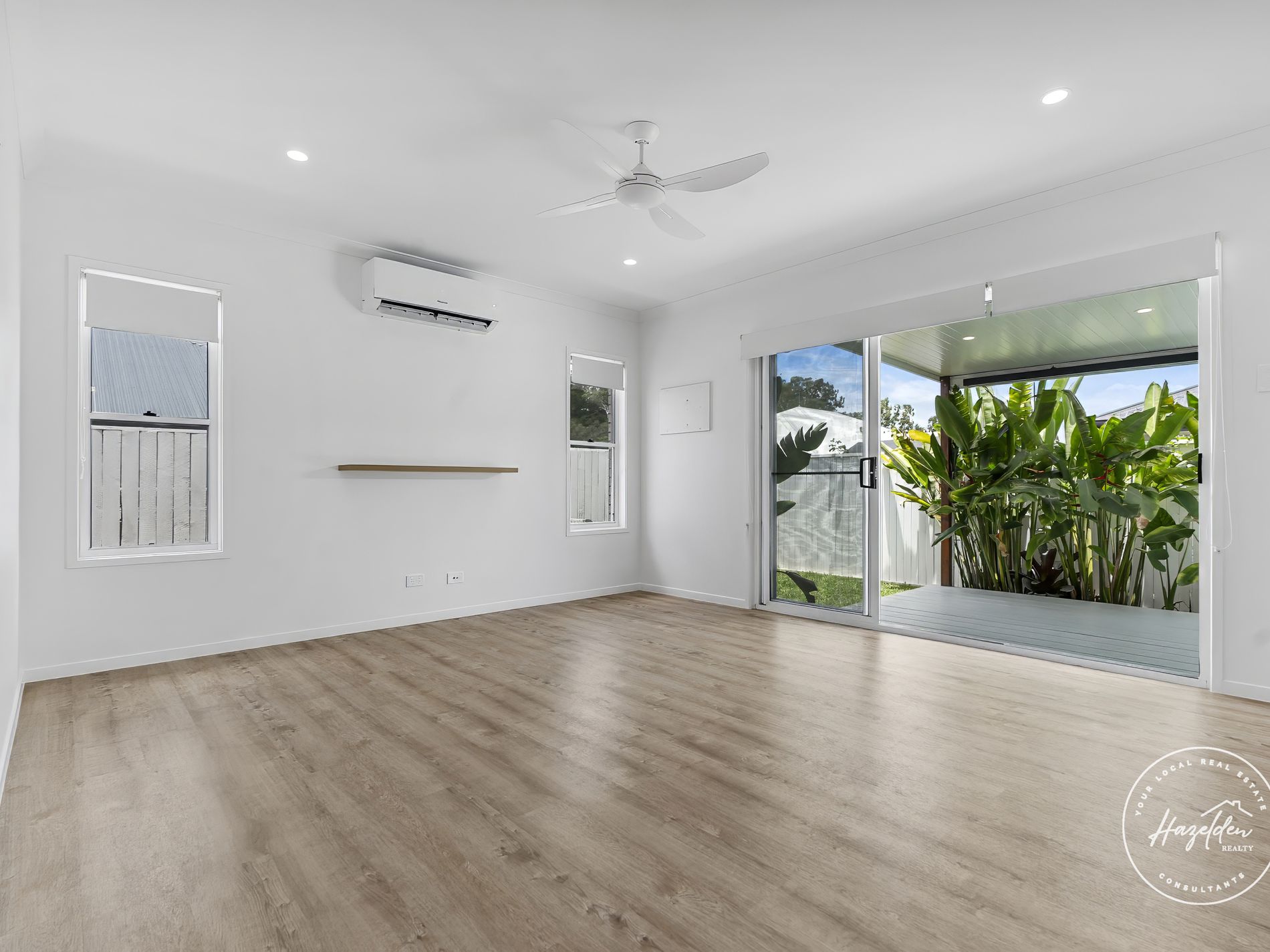 16 Aurora Crescent, Glass House Mountains