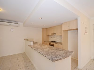 2 / 8 Hillcrest Road, Kewdale