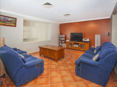 5 Grovewood Court, Horsley