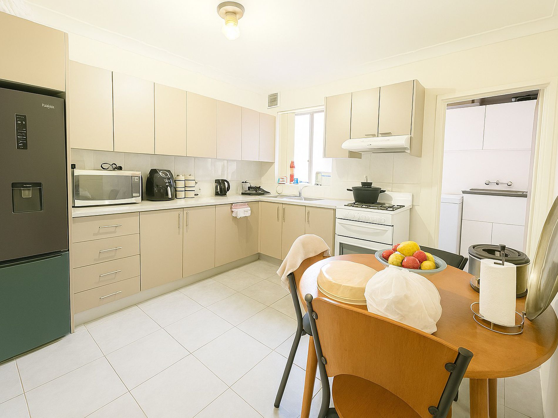 1 / 5 Fairmount St, Lakemba