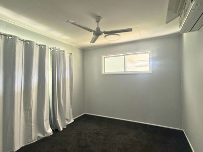 29 Bradman Street, Moranbah