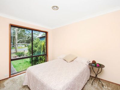 11 Kings Point Drive, Kings Point