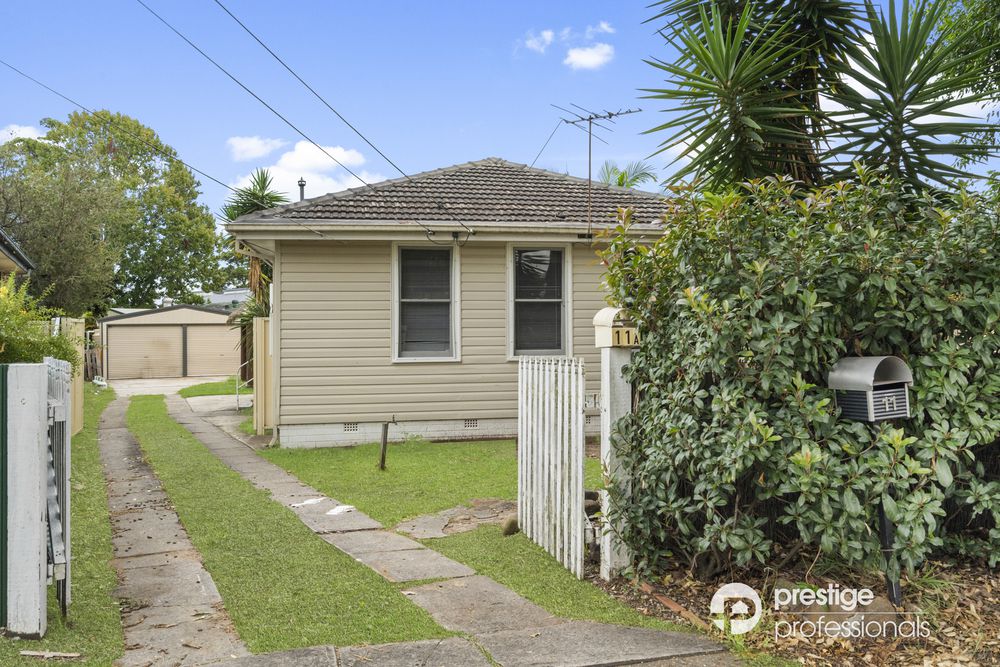 11 Salamaua Crescent, Holsworthy