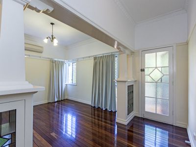 73 Woodford Street, One Mile
