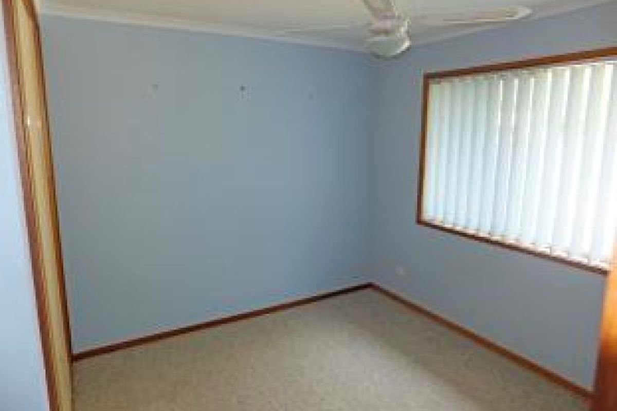 2 / 1 Corella Crescent, Kyabram