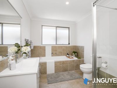 24 McIver Street, Middleton Grange