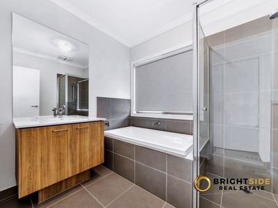 37 Dalhalla Circuit, Clyde North