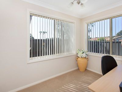 6 / 4 Forest Grove Drive, Kanahooka