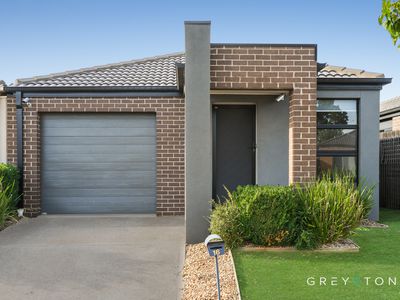 16 Abbott Street, Melton South