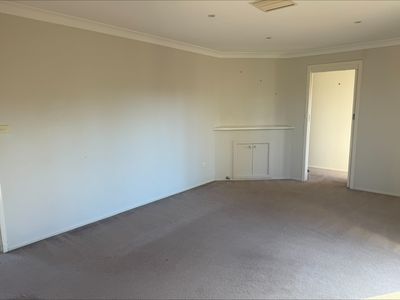 31 Barton Street, Parkes