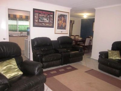 10 Nicholls Place, Newman