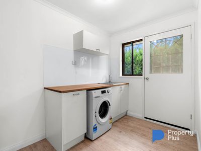 2 / 6 Nandina Court, Strathdale