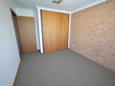 1-3 / 22 Barton Street, Parkes