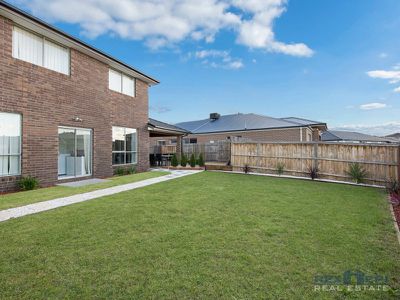 2 Freshfields Drive, Cranbourne North