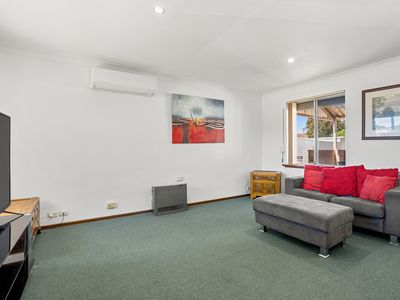 6 Breaden Drive, Cooloongup