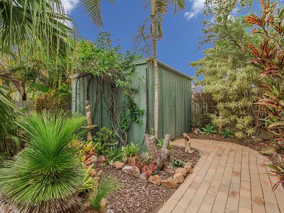 6 McDougall Close, Silkstone