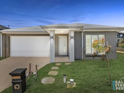 2 Salvia Way, Clyde North