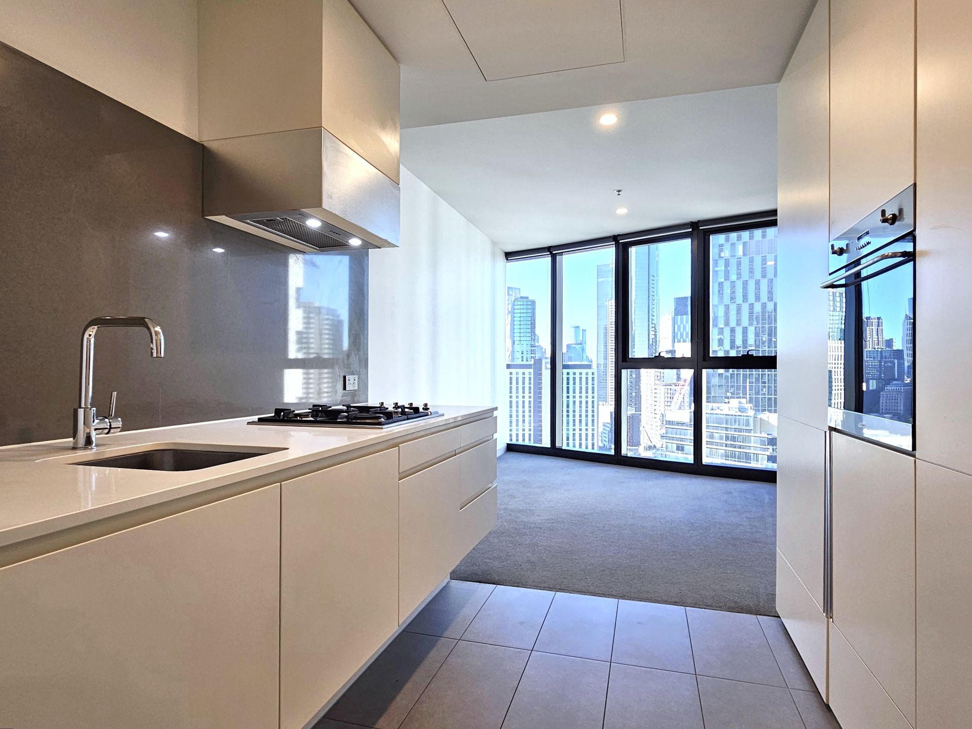 2509 / 105 Clarendon Street, Southbank