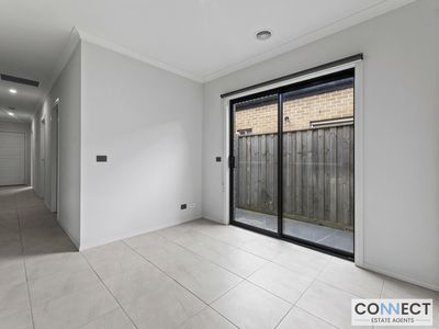10 Wilton Street, Cranbourne West