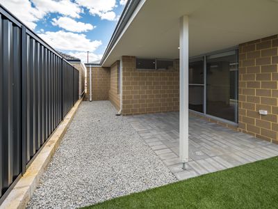 33 Cara Way, Wattle Grove