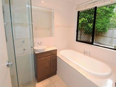 33 Candlewood Close, Mooloolaba