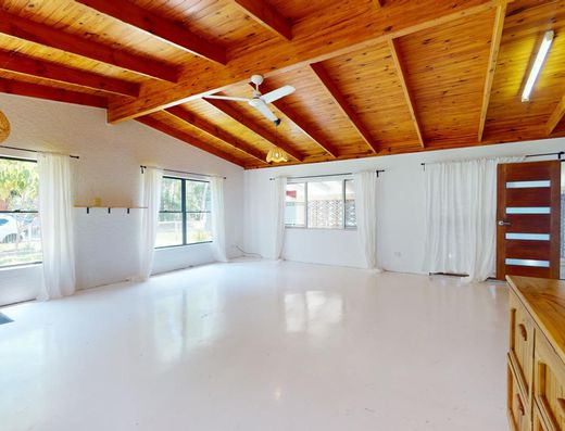 Family Home with Studio/Office and Workshop image 3
