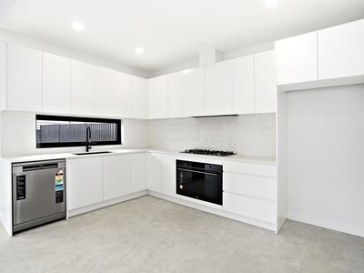 2 / 30 Strickland Street, Bass Hill
