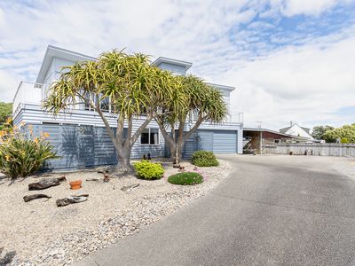 38 Pharazyn Avenue, Waikanae Beach