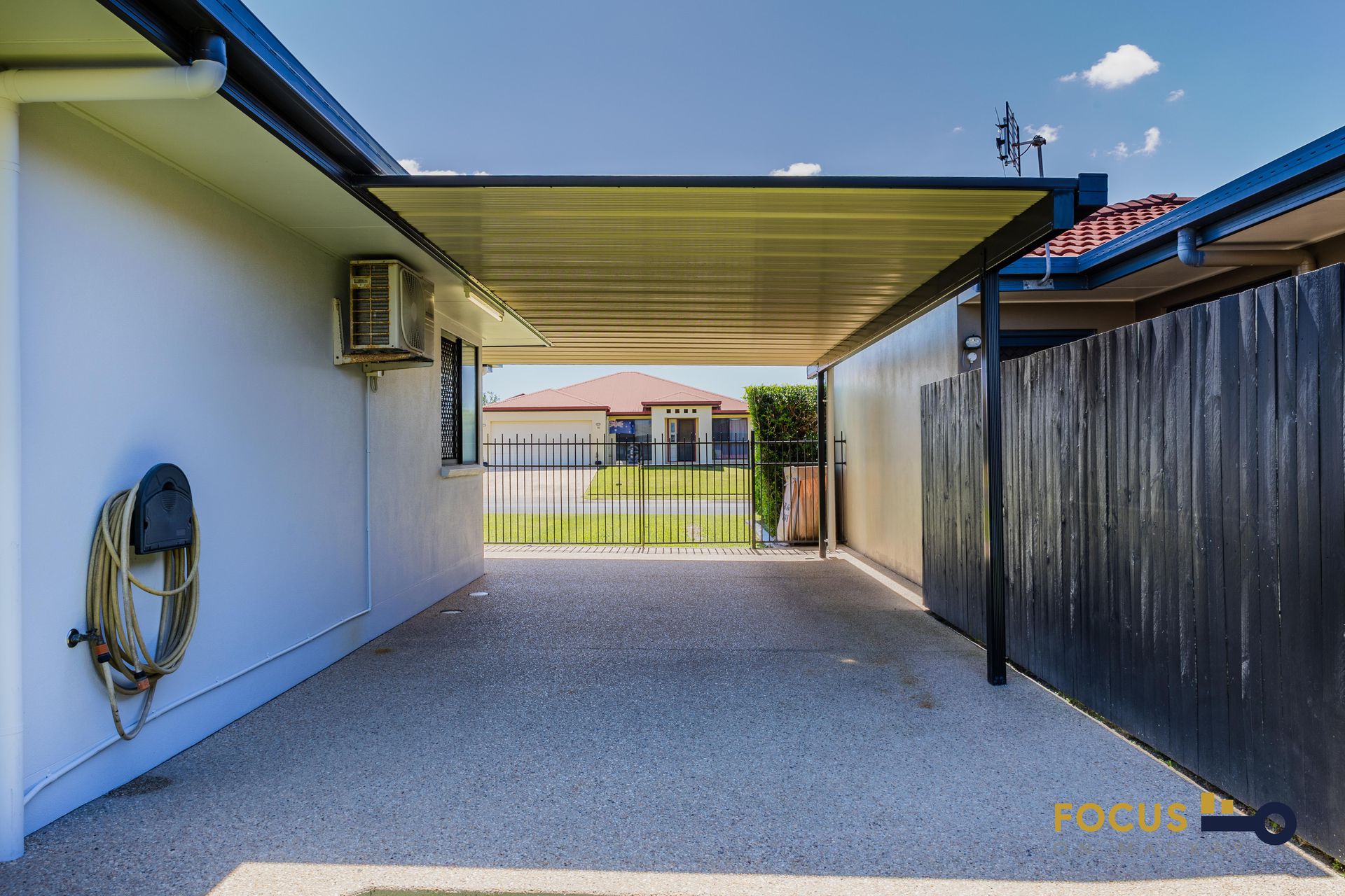 15 Centennial Drive, Glenella