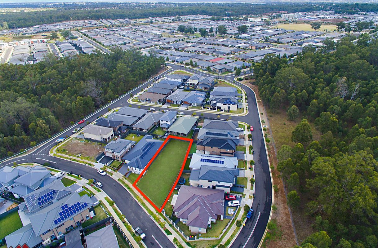 4 Jaclyn Street, Jordan Springs Real Homes Realty