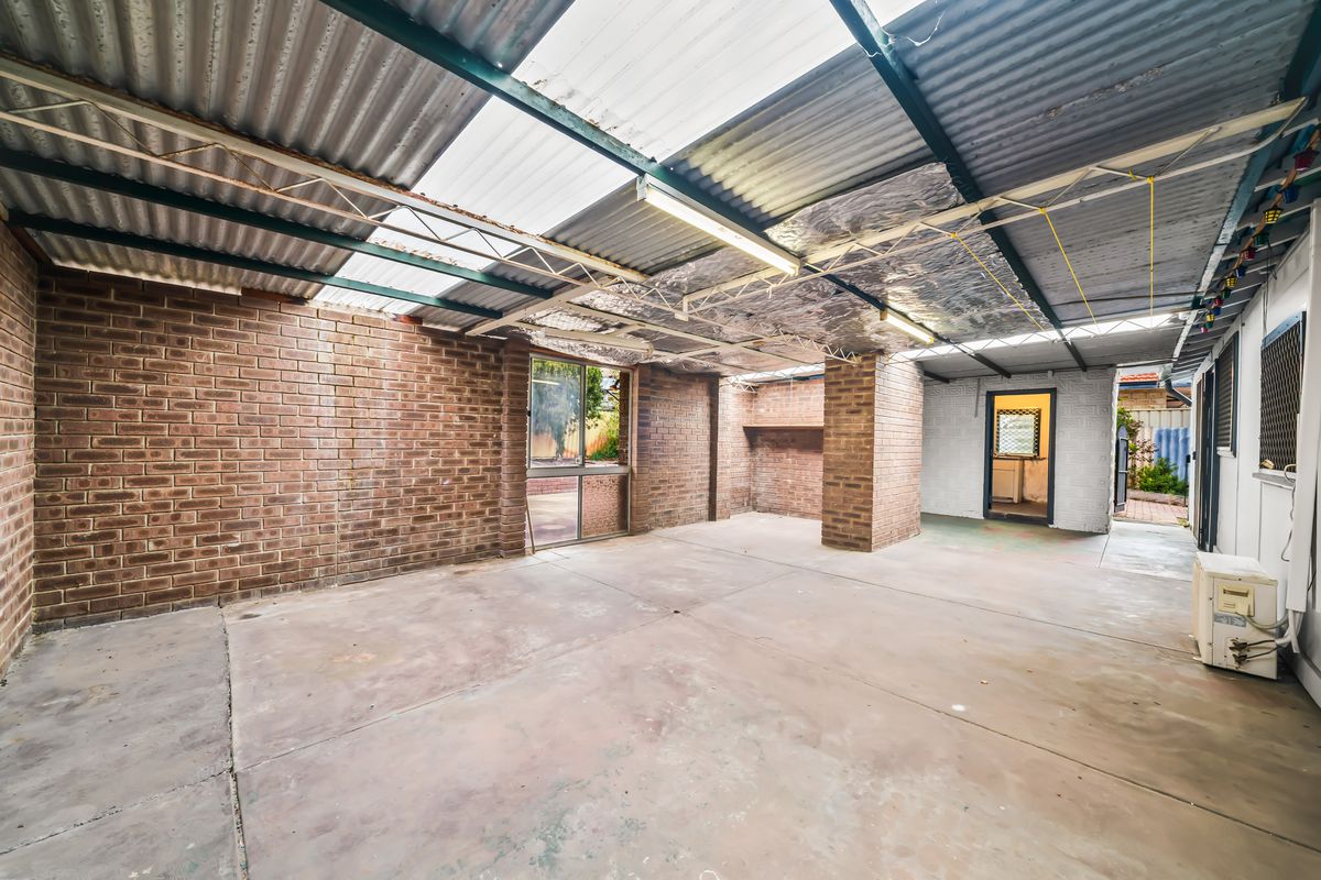 7 Roy Street, St James
